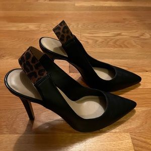 SAKS FIFTH AVENUE black leather leopard sling back - size 7 - 4” heel